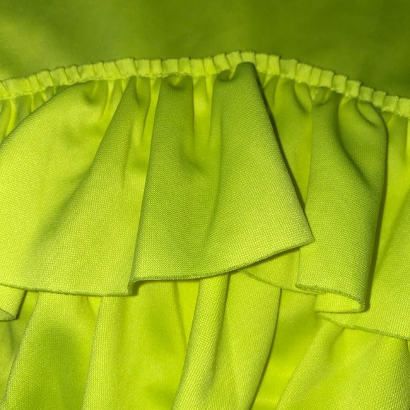 Chartreuse mid length skirt 2XL - Picture 2 of 2